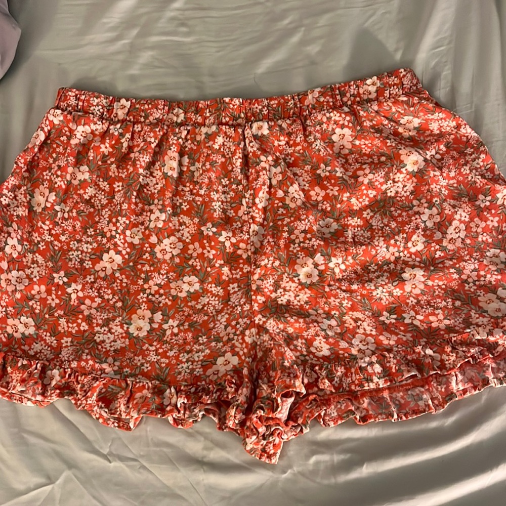 American Eagle Super Cute shorts. Lightweight
